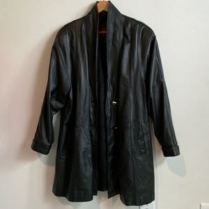 Vintage Black Genuine Leather Shawl Collared Swing Coat By GIII Size M